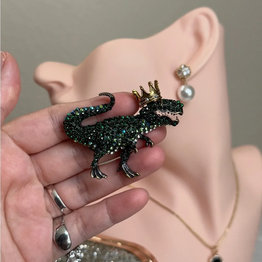🦖⚜️ Green Zirconia Dinosaur Brooch with Gold Crown 👑